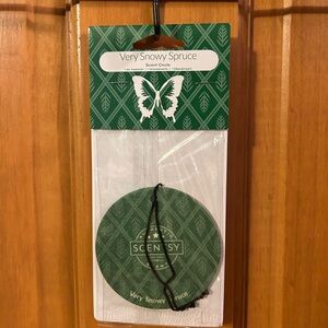 Very Snowy Spruce Scent Circle